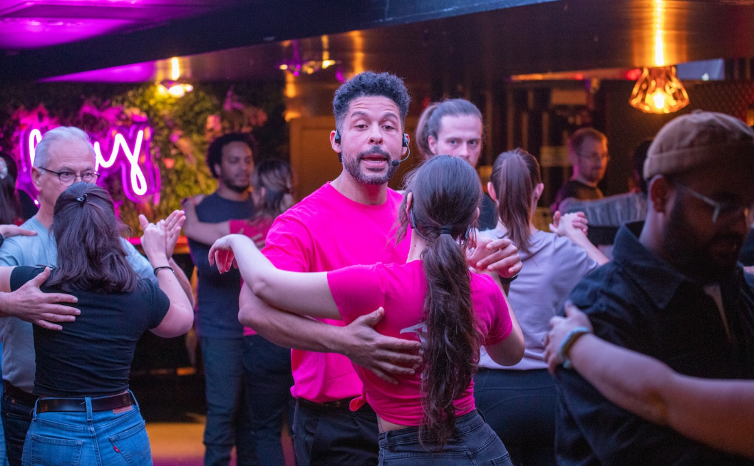 Busy Salsa and Bachata classes at Latin Roots