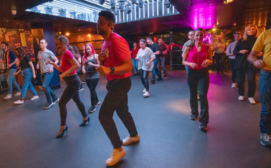 Structured Salsa and Bachata learning pathway